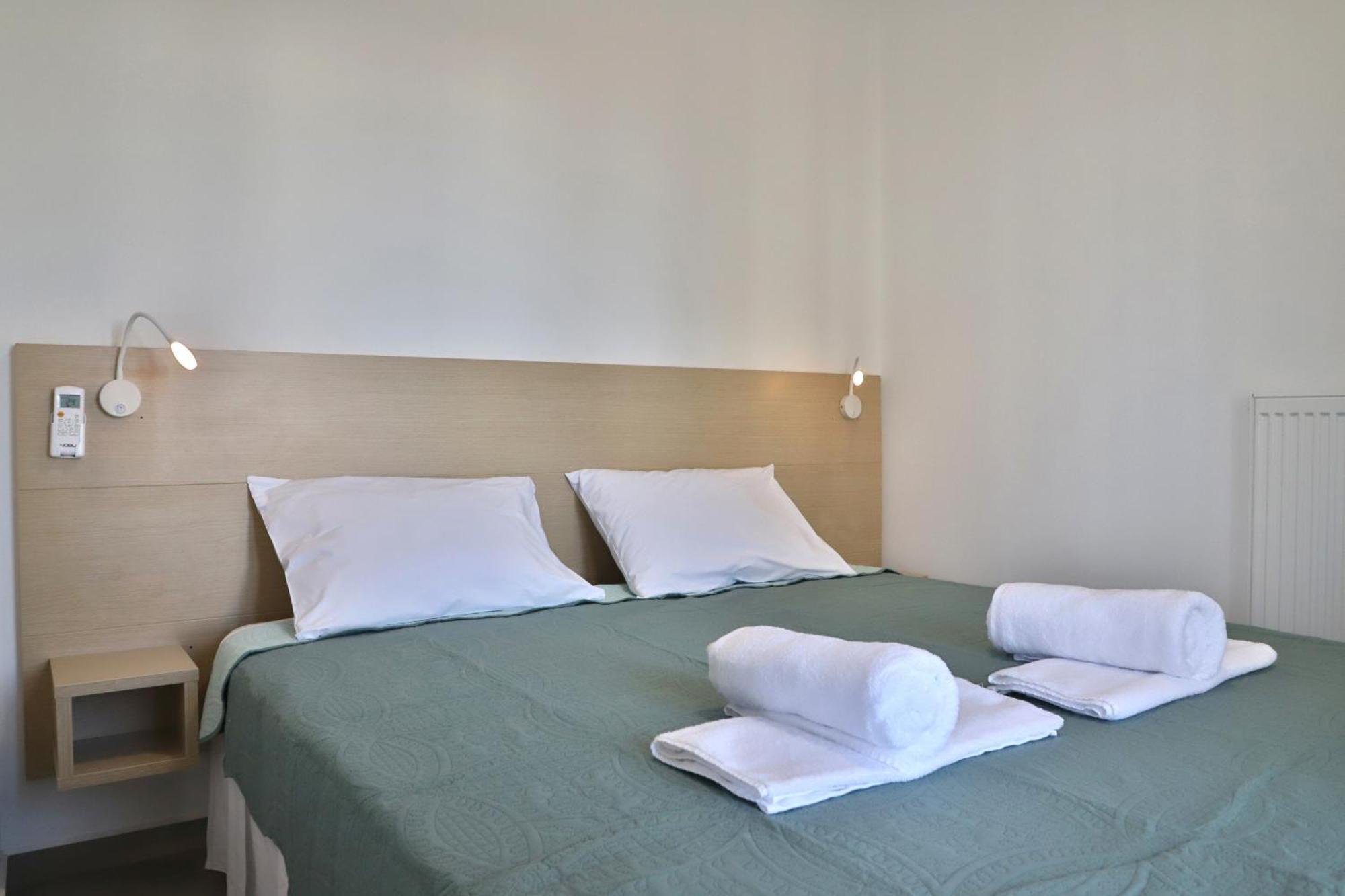 Helios Studios & Apartments มากรีเยียลอส ภายนอก รูปภาพ